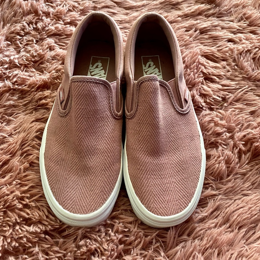 Vans Slip-Ons Women’s 7.5, Men’s 6
